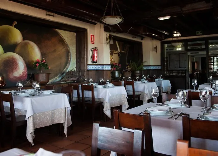 Restaurante Canzana فندق 3*